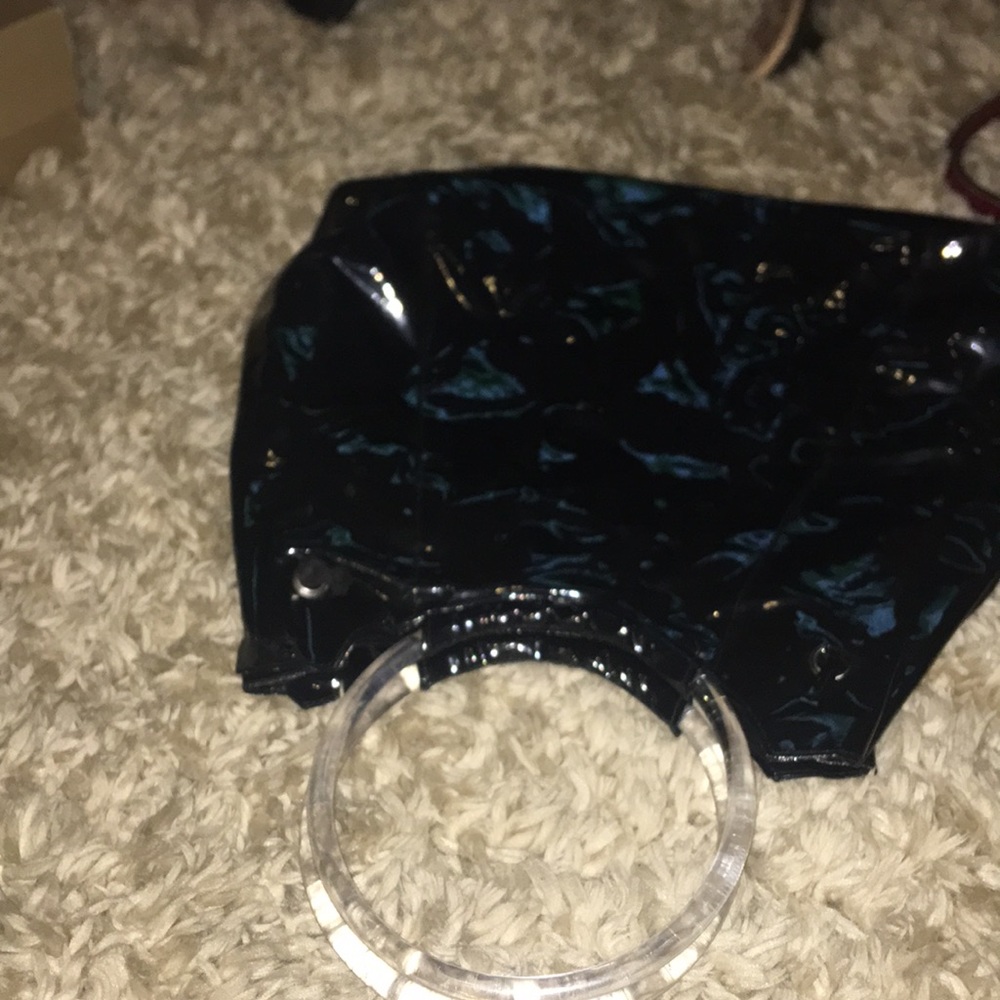 Handbag - Picture 2 of 2